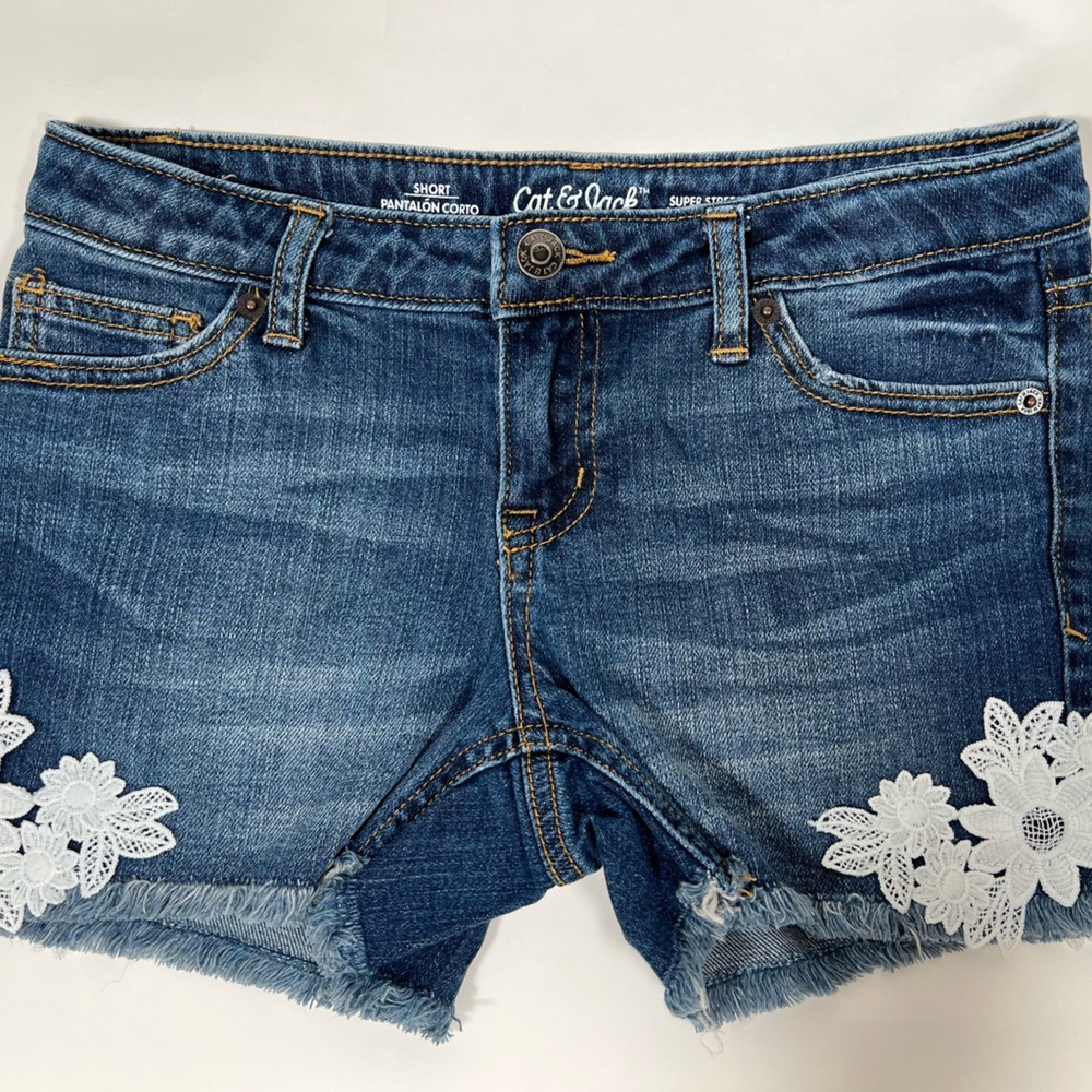 Cat & Jack || Denim & Lace Girls Shorts || Size L (10/12)